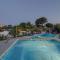 Charming villa Nera with pool and hydromassage near the beach - سيسان
