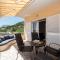 Holiday House App Grace with pool and view in Klis - Klis