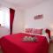 Holiday House App Grace with pool and view in Klis