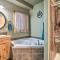 Garden Valley Cabin w/ Loft & Large Deck!