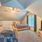 Garden Valley Cabin w/ Loft & Large Deck!