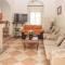 Four-Bedroom Holiday Home In Villaviciosa De Cordob