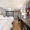 Red Roof Inn PLUS+ Chicago - Naperville