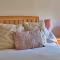 Finest Retreats - Harp House