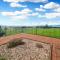 A picturesque 3 bedroom house with splendid views - Atherton