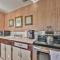 Fernandina Cottage w/ Deck + Direct Beach Access!