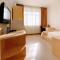 King Parkview Hotel
