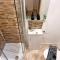 Modern, Stylish One bedroom with Garden, Free Parking Long stay Welcome