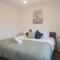 Cosy 2-bed home - For Company contractor and Leisure stays - NEC, Airport, HS2, Contractors, Resort World - مارستون غرين