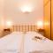 Villa Artemis, 02 Athos