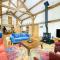 Lakeside property with hot tub Barn Owl HM08