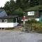 Redwood Lodge, Dee Valley Stays - cosy microlodge with detached private shower & WC - Corwen