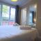 Charming Copse Corner Lodge - Spa Resort - Devon