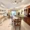 Olivos del golf - Terrace with pool by HD
