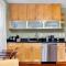 Bright & Spacious 2Br apartment, mins from Downtown Boston, parking - 波士顿