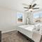 Peaceful Home w/ 4BR, Big Yard and amazing art
