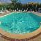 Villa indipendente le coccinelle beach mare piscina a 250 mt dal mare con servizio di piscina a 400 mt 12 k da Cefalu