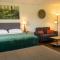 Wayside Motel Manitoulin
