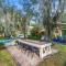 Tropical Oasis Located Near Lake With Pool and Hot Tub - Уэст-Палм-Бич