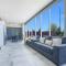 Modern Executive Ocean View Oasis Shell Cove Mansion 5 Minutes to Beach Sleeps 16 - Shellharbour