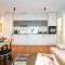 Stunning Views 2BR Midtown Flat - Charming Balcony - بوخارست