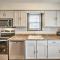 Dearborn Home with Games and Furnished Patio - ديربورن