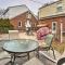 Dearborn Home with Games and Furnished Patio - ديربورن