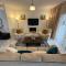 Amorosa Beach Villa 14