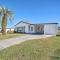 Lady Lake House with Lanai and Community Pool! - Lady Lake