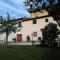 Simplistic Holiday Home in Pistoia with Terrace Garden - Pistoia