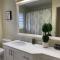 LovelyModern 3BD VacationHome JAAA