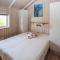 Awesome Home In Samsø With Kitchen