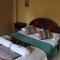 B&B Sun Gate