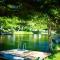 Paradise Palace Waterfront Cottage hottub 7bedroom with hottub - Bobcaygeon