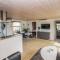 3 Bedroom Stunning Home In Samsø