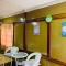 MOSS HEDERA HIDE CHALET