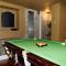 Captivating 9-Bed House Hot Tub Near Cambridge - Saffron Walden