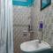Entire 6-Bedroom Villa Free parking with Fast Wifi