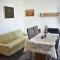 Apartment in Slatine with Terrace, Air conditioning, WIFI, Washing machine (4784-3)
