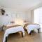 Ocean & Country Views, Spa, Pets Welcome, Fireplace - Your Ocean Oasis 10 minutes to Phillip Island