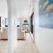 Central Escape In The Heart Of Surfers