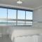 Accommodation Front - Luxurious 2 Sleeper Overlooking the Beachfront - ديربان