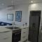 Accommodation Front - Luxurious 2 Sleeper Overlooking the Beachfront - ديربان