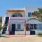 Α Peaceful Seafront Escape in Santorini- Sonus Mare
