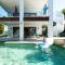 ULTIMATE NOOSA Six Bedroom Luxury with WATERSLIDE! - Sunrise Beach