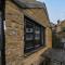 Chic Cotswold Tiny Home - Oddity House