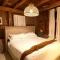 Beautifully restored five bedroom historic barn - Oakwood