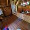Dereks Place Eco-Lodge