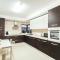 Best Houses 23: Stunning Apartment, Great Location