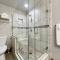 Secluded Stay in a Wonderful Creekside Getaway - كاستر